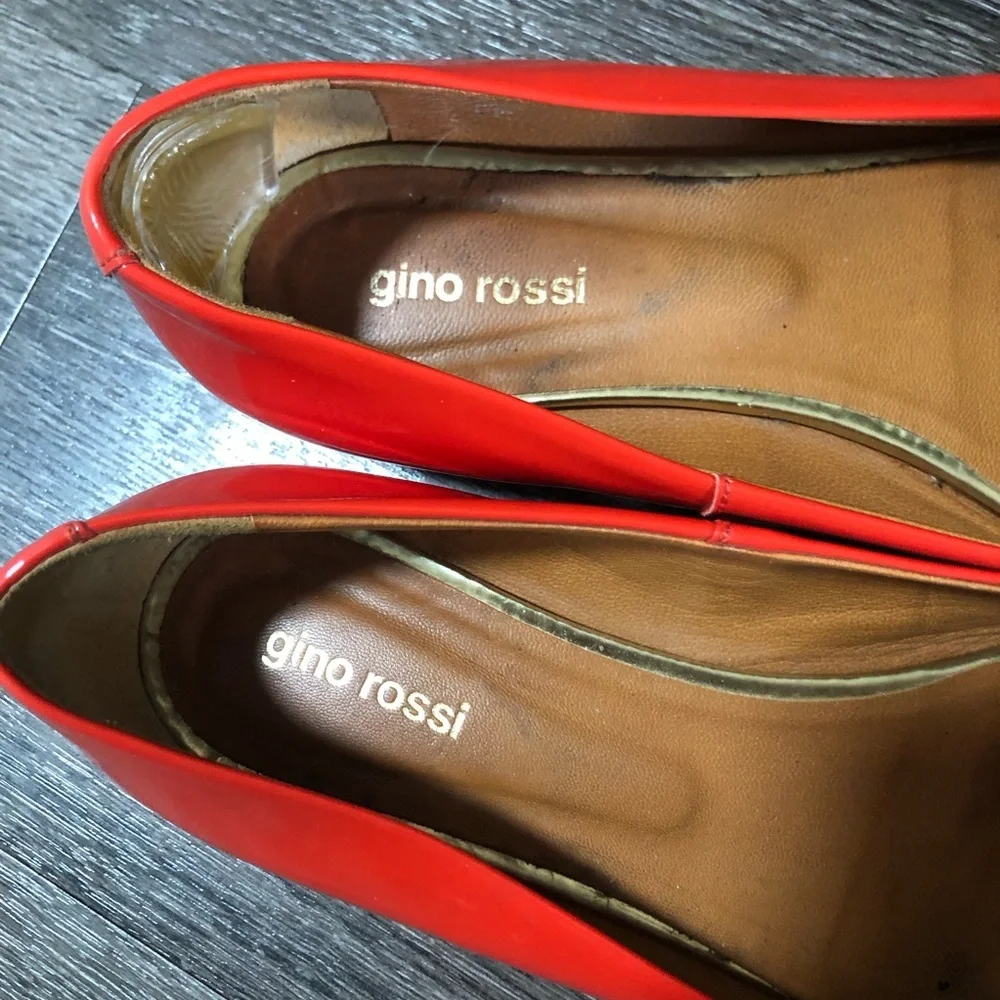 Gino Rossi Italy Coral/Red/Orange Patent Leather Gold Buckle Flats - 38